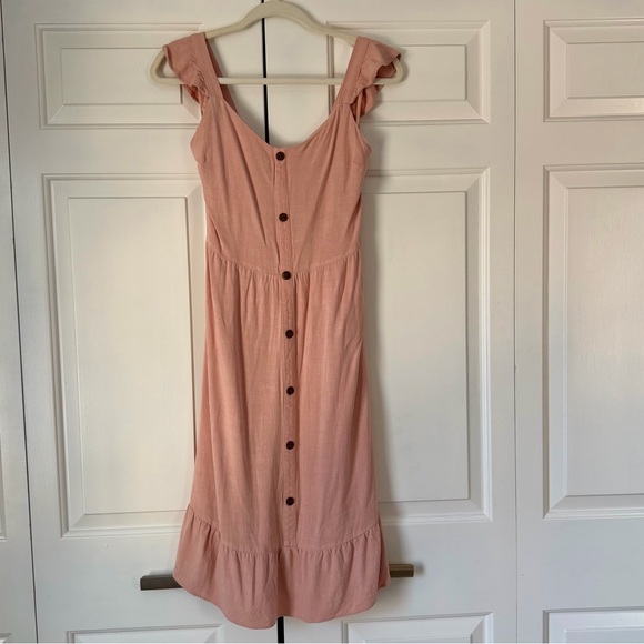 Monteau Dresses & Skirts - Monteau Los Angeles Blush Button Front Midi Dress Size M